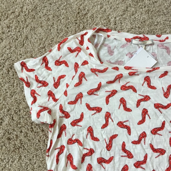 NWT Red Heel Print T-Shirt - Picture 2 of 3